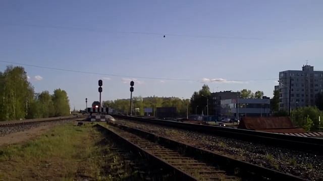 Тепловоз ТЭП70-0256 с приветом следует резервом в Архангельск смотреть онлайн