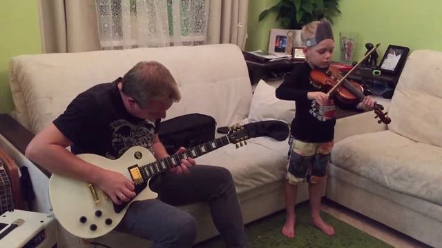 Сеяли девушки яровой хмель