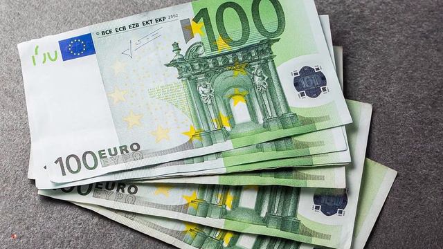 Пенсии В РОССИИ Лучше Чем во Франции. смотреть онлайн