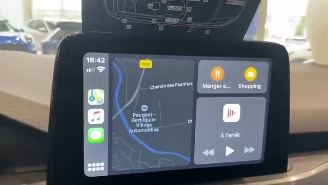 ?TUTO? Amandine vous explique comment fonctionne la CarPlay sur le nouveau Ford Kuga смотреть онлайн