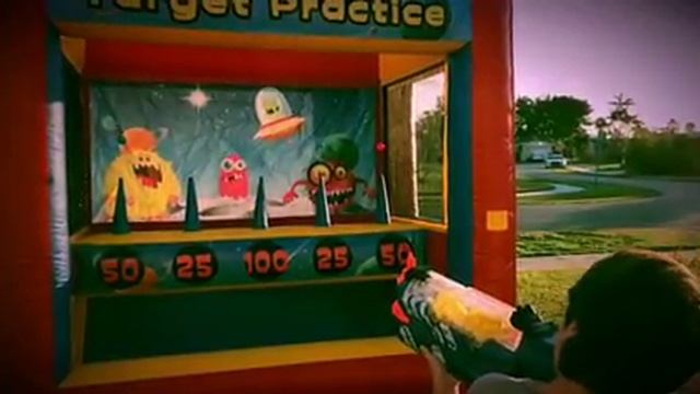 Space Invaders Inflatable Game - Just Bounce Miami смотреть онлайн