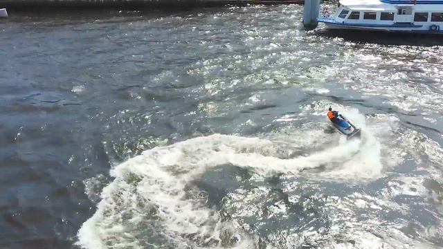 Гидроциклы СПБ + кадры в полете смотреть онлайн