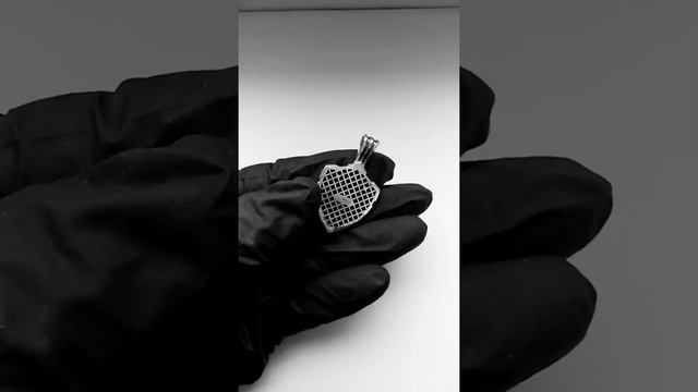 Артикул 231. Кулон щит со скорпионом. смотреть онлайн