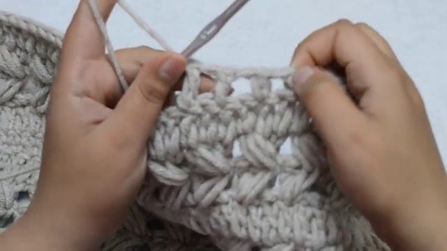 كروشيه طريقه عمل كارديجان أو بوليرو بغرزه أمواج البف #فنون_الكروشيه смотреть онлайн