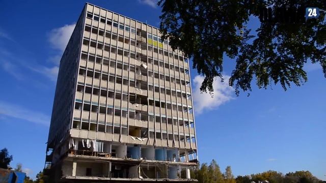 Wyburzanie wieżowca Jelcz-Laskowice [13.10.2012 Jelcz-Laskowice] смотреть онлайн