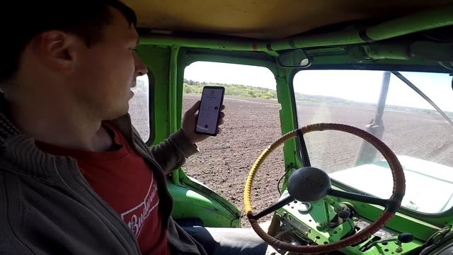 Досіяв Гарбузи собі і куму. Зламав вакуум на сівалці смотреть онлайн