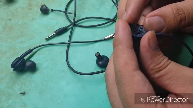AKG E0-IG955 Earphone Repair смотреть онлайн