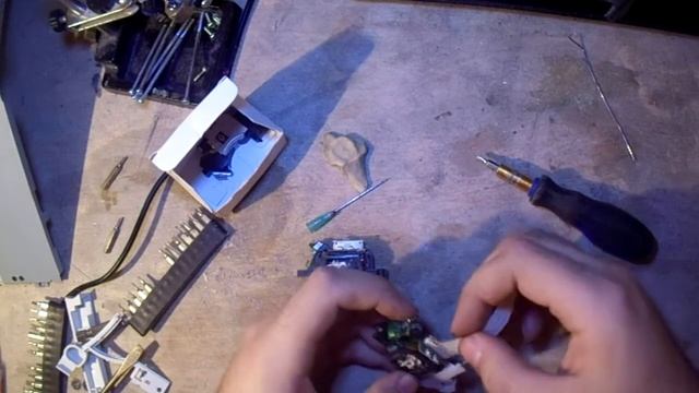 Замена лазера в приводе xbox 360 lite-on/Replacing the laser in the drive xbox 360 ite-on смотреть онлайн