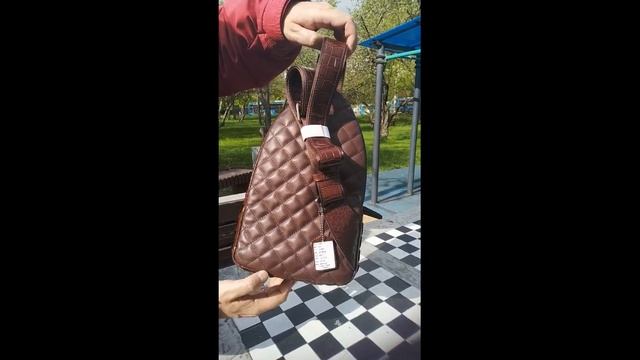 Сумка нагрудная коричневая из кожи крокодила смотреть онлайн