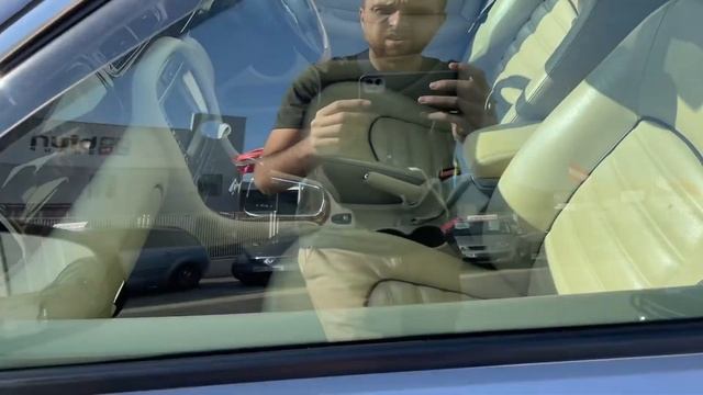 Замена клеммы БУСА и ремонт петли багажника Mini Cooper One R50 /Автоплощадки Испании смотреть онлайн