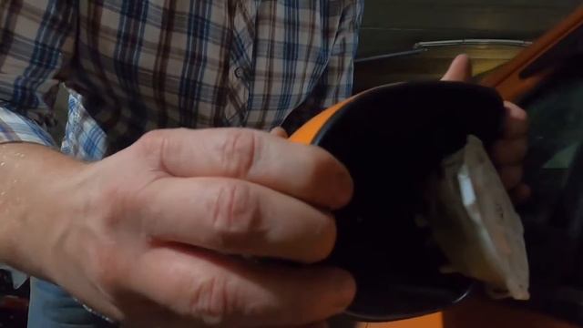 NHP10/TOYOTA/MIRROR/REPLACING THE LEFT TURN SIGNAL / Замена поворотника в зеркале AQUA HYBRID смотреть онлайн