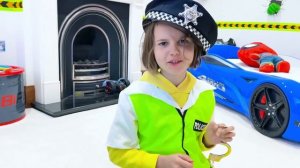 Игрушечная тюрьма  Кати для папы и Макса