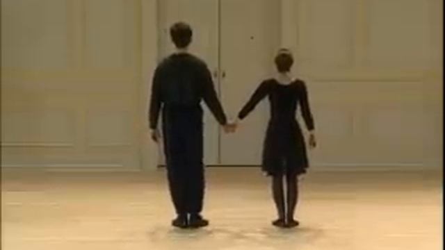 039 Renaissance Dance Pavane смотреть онлайн