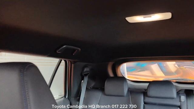 New 2024 Toyota Yaris Cross White Color interior and exterior review смотреть онлайн