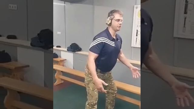 Лайфхак от сотрудника СФО РФ, как вести себя на улице с нападающим смотреть онлайн