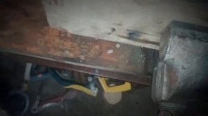 Верстак из газовой плиты.