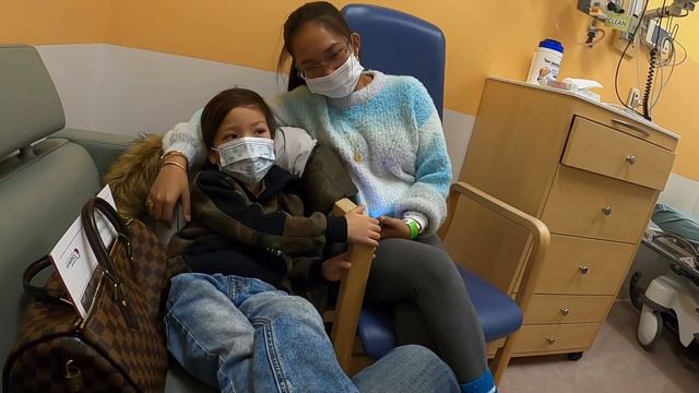 Mike's Nevus Removal смотреть онлайн