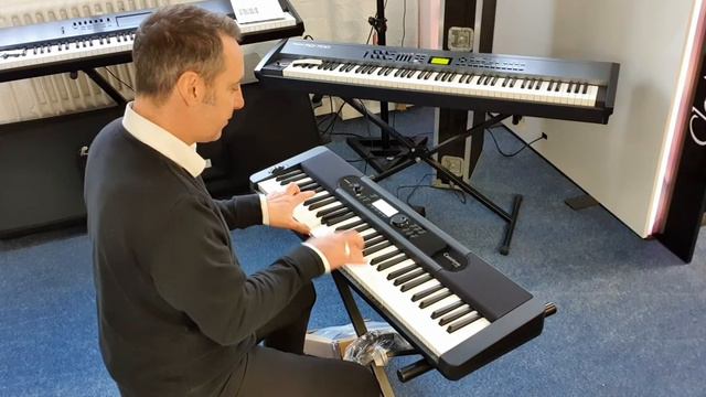 Casio CTS400 Keyboard | Demonstration & Reasons To Buy One | Rimmers Music смотреть онлайн