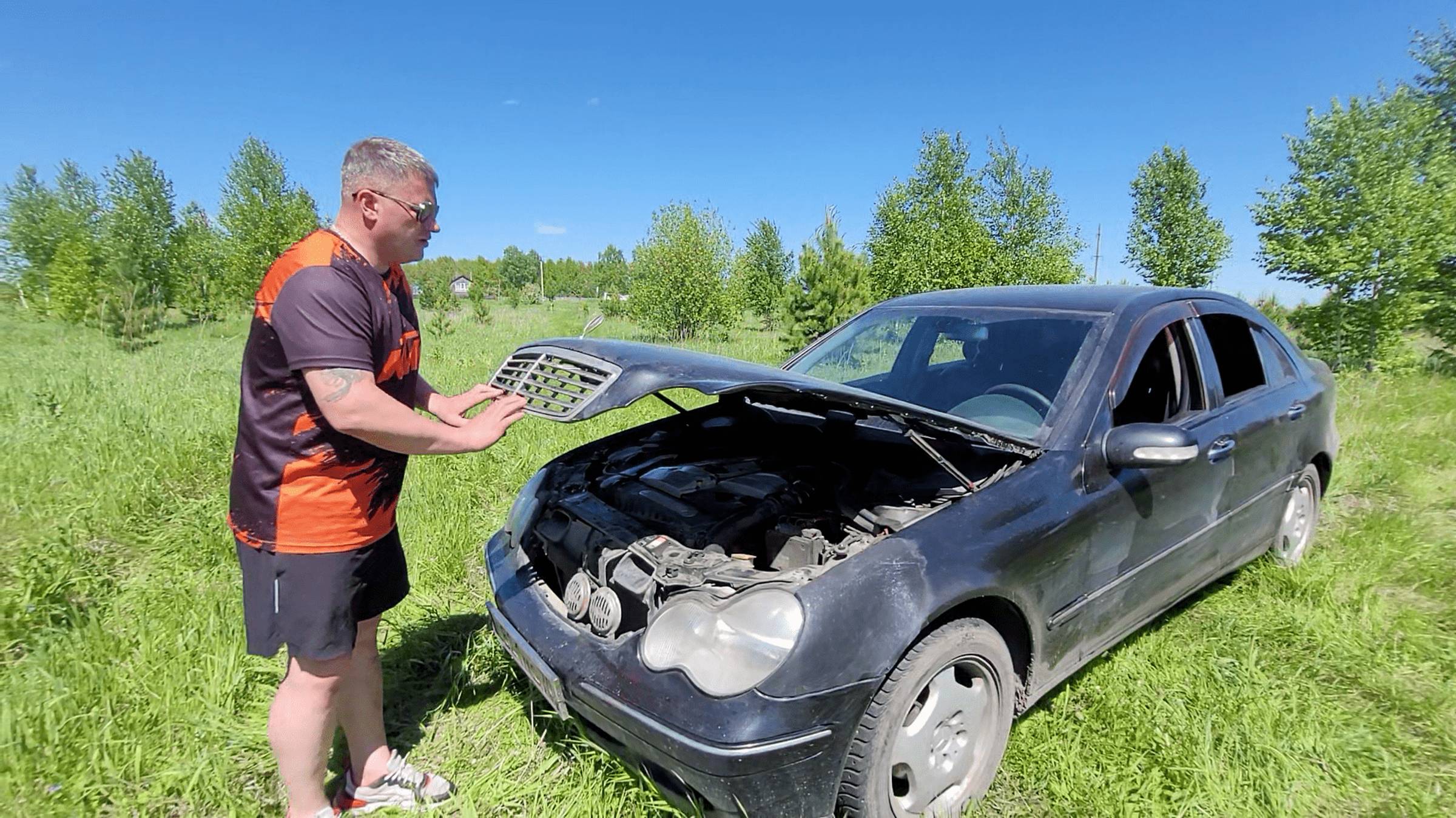 Купили Мерседес C200 на коленях.....