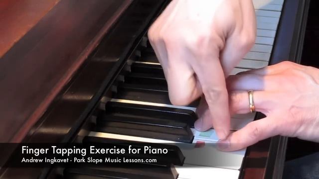 Piano Finger Tapping Exercise смотреть онлайн