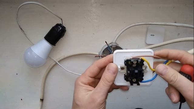 включение света с двух мест. как подключить проходной выключатель смотреть онлайн