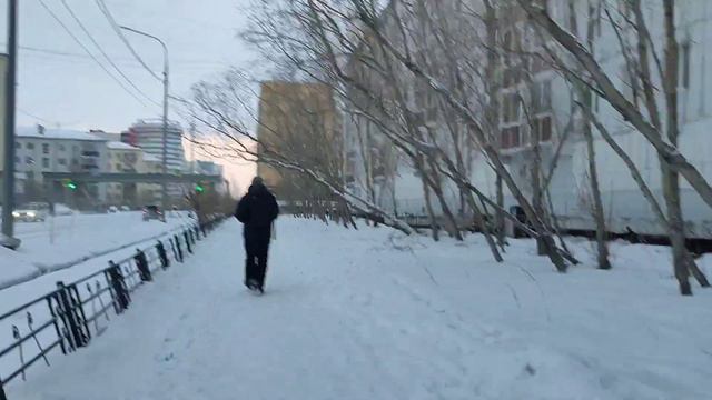 Снегопад, Якутск Засыпает Снегом! Март, ещё Зима! Магазин "Прогресс". смотреть онлайн