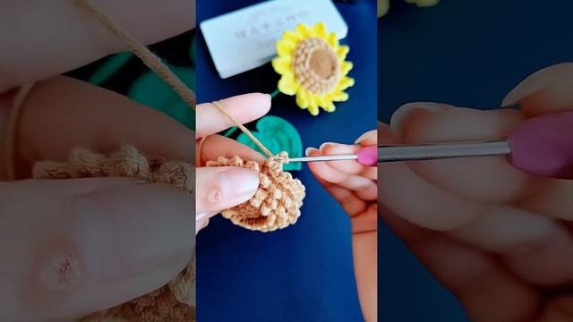 Sunflower Bouquet смотреть онлайн