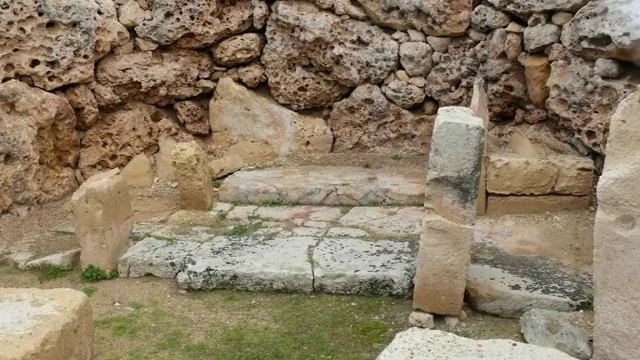 Visit to Ġgantija Temples by Year 6 students.ogv смотреть онлайн