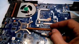 Ноутбук DEXP W650, не включается, нет изображения, ремонт.