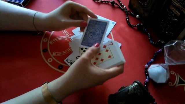 Пластиковые игральные покерные карты Texas hold`em смотреть онлайн