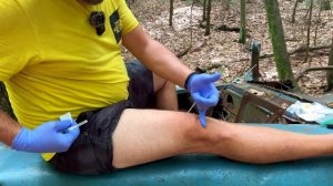 Внутримышечный укол самому себе в походе. Как делать укол самому себе в ногу. Уколы инструкция виде