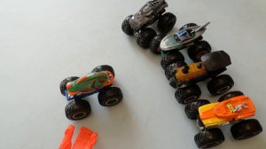 Хот Вилс Монстр Трак PIRAN-AHHHH