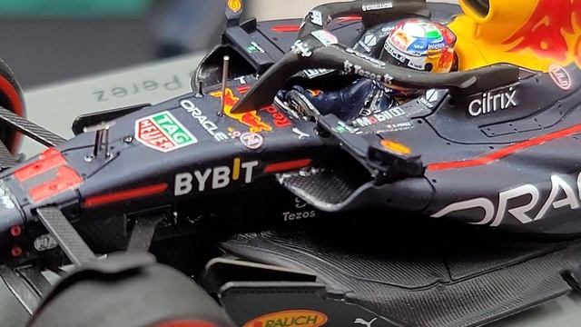 Sergio Pérez 1/43 Oracle Red Bull Racing RB18,1st Pole 2022 Saudi Arabian GP Spark F1 Review смотреть онлайн