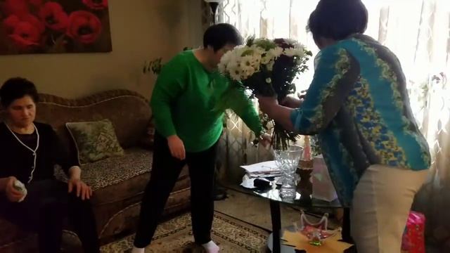 США/МЫ ВЕРНУЛИСЬ/МАМЕ 71? ПАПА ПОЁТ ?? смотреть онлайн