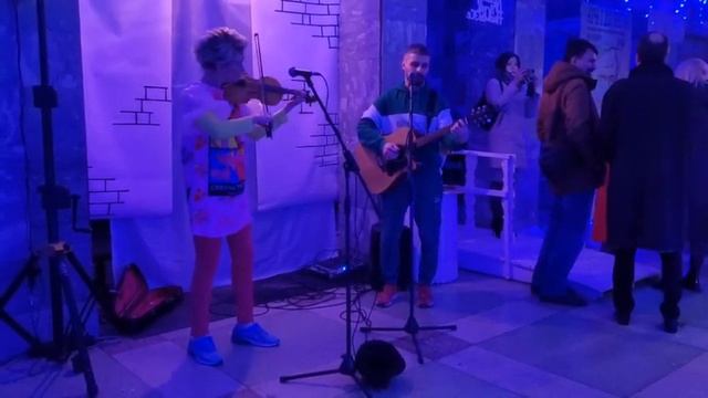 Дуэт-Винегрет (Сергей Некрасов,  Софья Стрельцова) Кто-то хитрый и большой (ЧАЙФ)