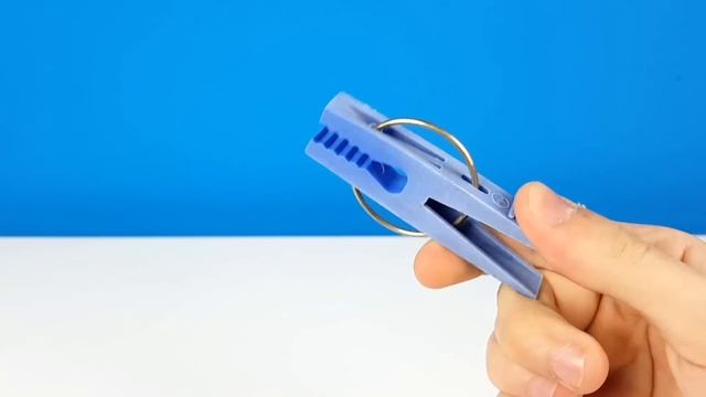 19 Life Hacks With Battery смотреть онлайн