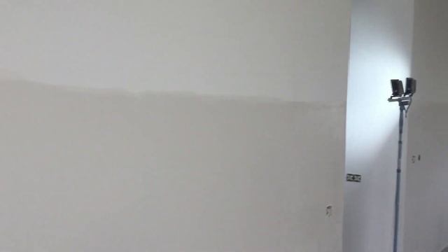 Финишная шпаклевка стен.