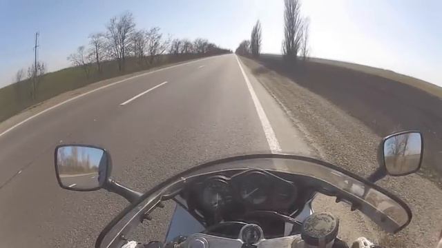 Спортбайк 250 кубов???Yamaha FZR 250 смотреть онлайн