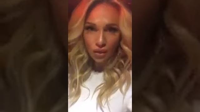 Виктория Лопырева увидела обезьянку! смотреть онлайн
