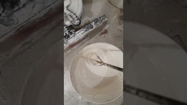 как развести шпаклевку для стен пропорции видео. #shorts смотреть онлайн