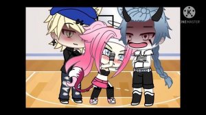 Описалась в спортзале!