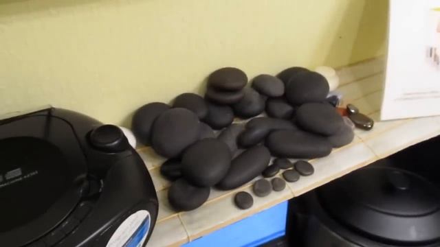 Массажный кабинет салона "Леге Артис". Массажист Игорь Царьков. смотреть онлайн