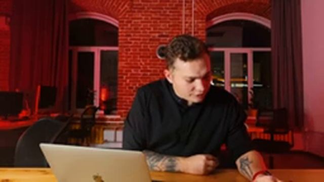 Косяки первого брифинга смотреть онлайн