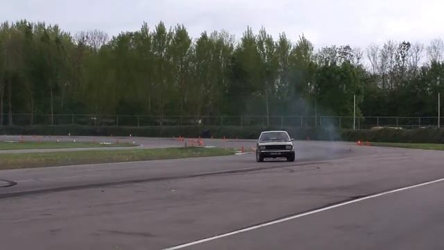 Circuitdag Audiclub.nl 21 VW Passat B1 смотреть онлайн