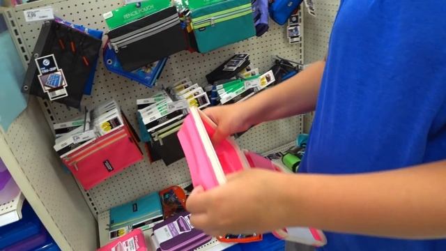 БЭК ТУ СКУЛ на $140 в АМЕРИКЕ! Покупаем КАНЦЕЛЯРИЮ и МНОГО КРУТОГО для ЛОКЕРА! ПОКУПКИ к ШКОЛЕ смотреть онлайн