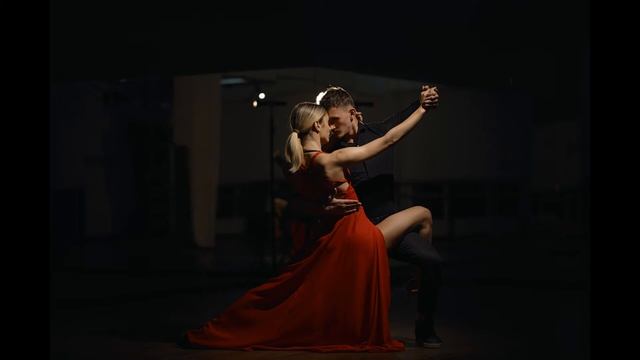 7th Floor Tango Silent Partner смотреть онлайн