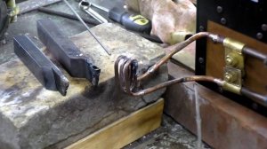 Индукционная пайка отрезных резцов. Паяю самодельный индуктор.