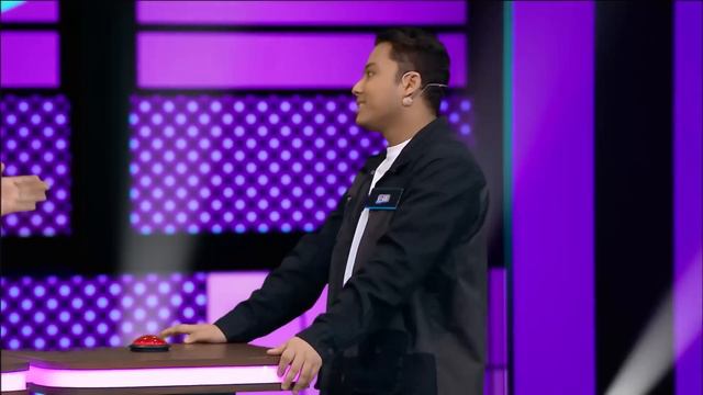 Family Feud Malaysia (English) |  Freakuency VS Breaking News