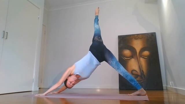 Растяжка.  Хатха йога с Анной С.