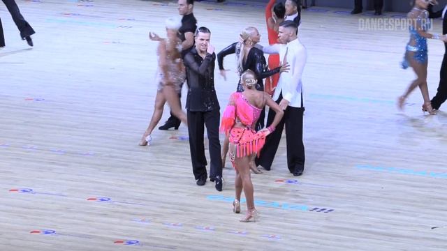 Tomas Baka - Orsolya Farkasova SVK | Rumba | WDSF World Championship Latin 2018 | DanceSport.Ru смотреть онлайн